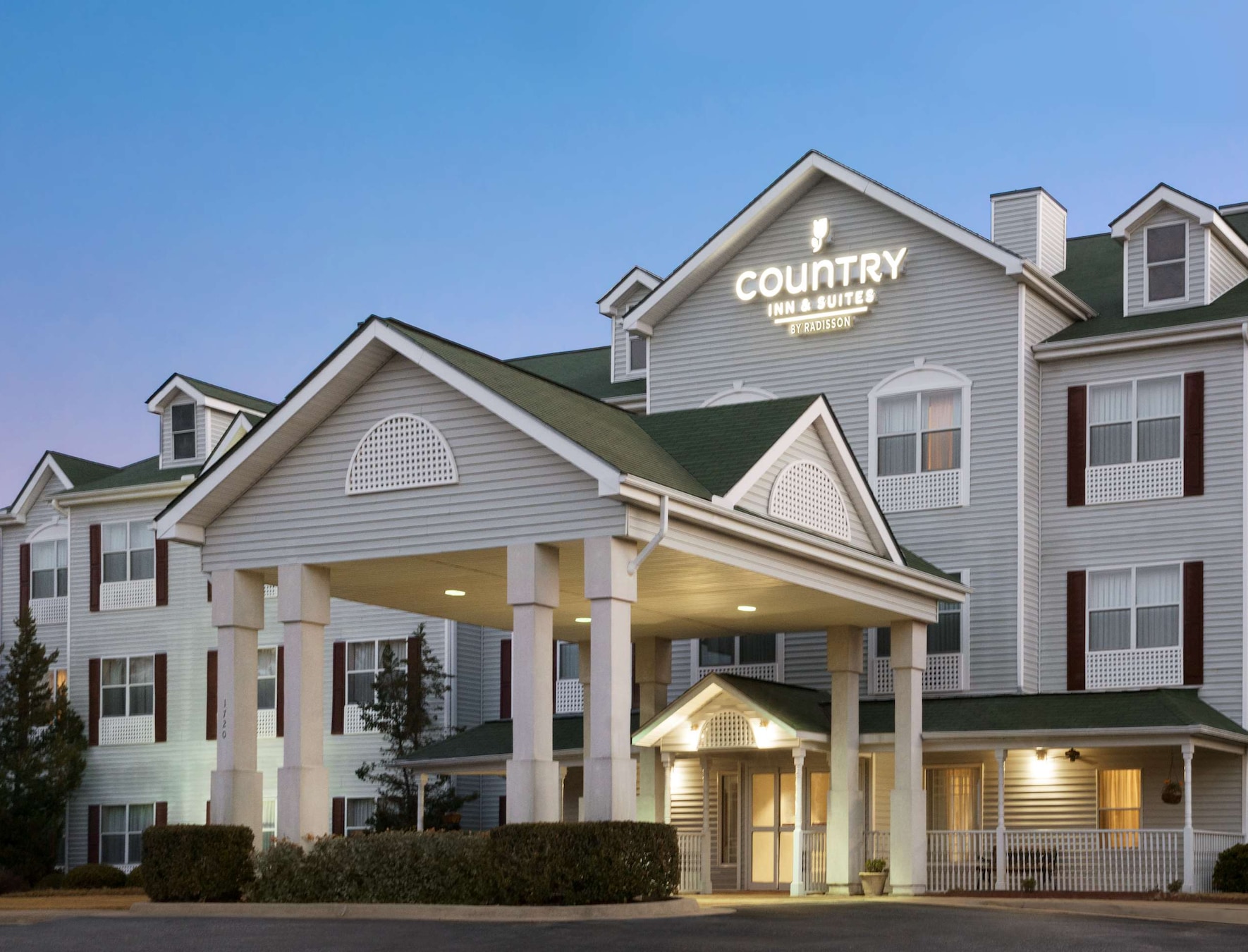 Country Inn & Suites Columbus North