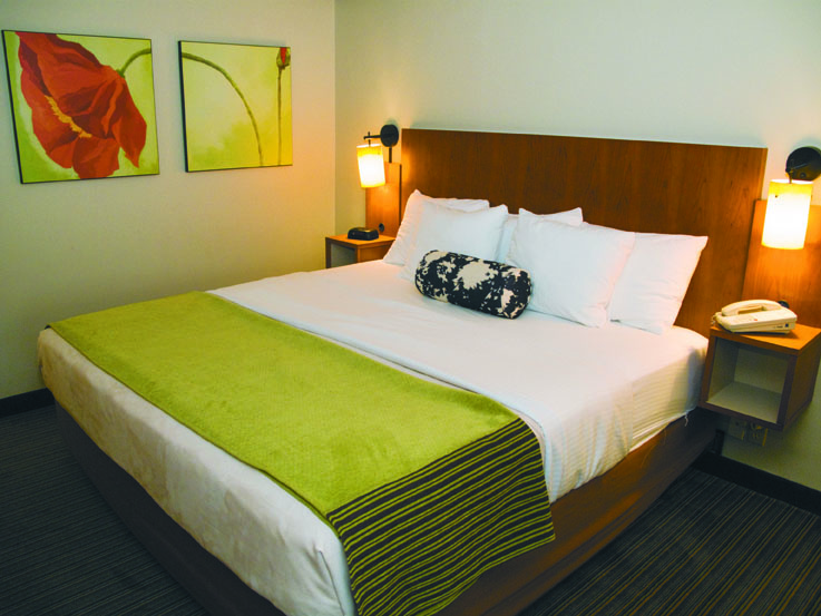 La Quinta Inn & Suites Columbus State University