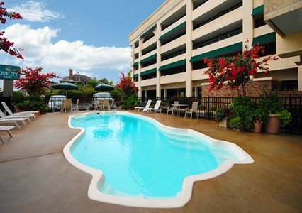 Motel 6 Uptown